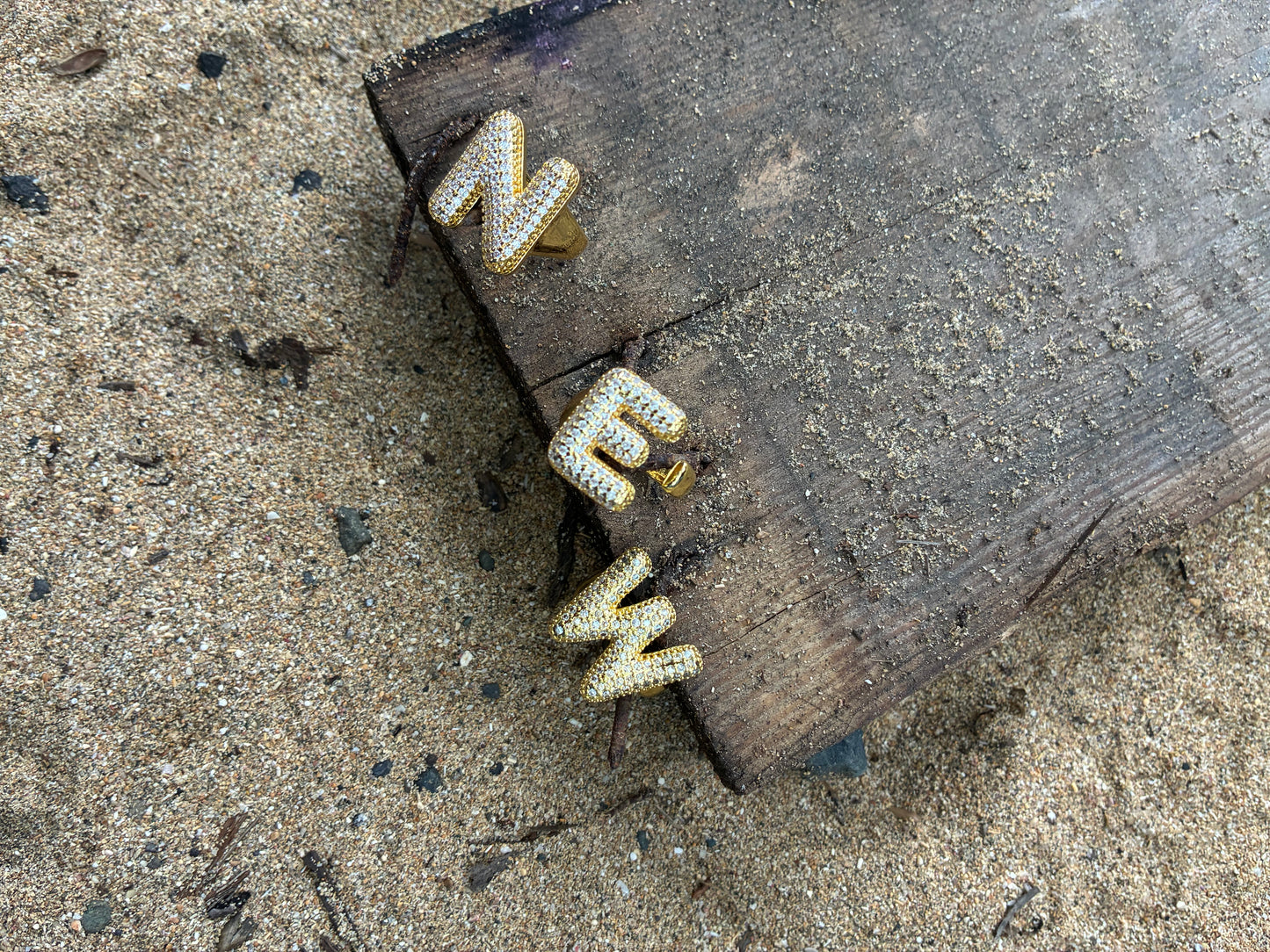 Anillo Golden Inicial