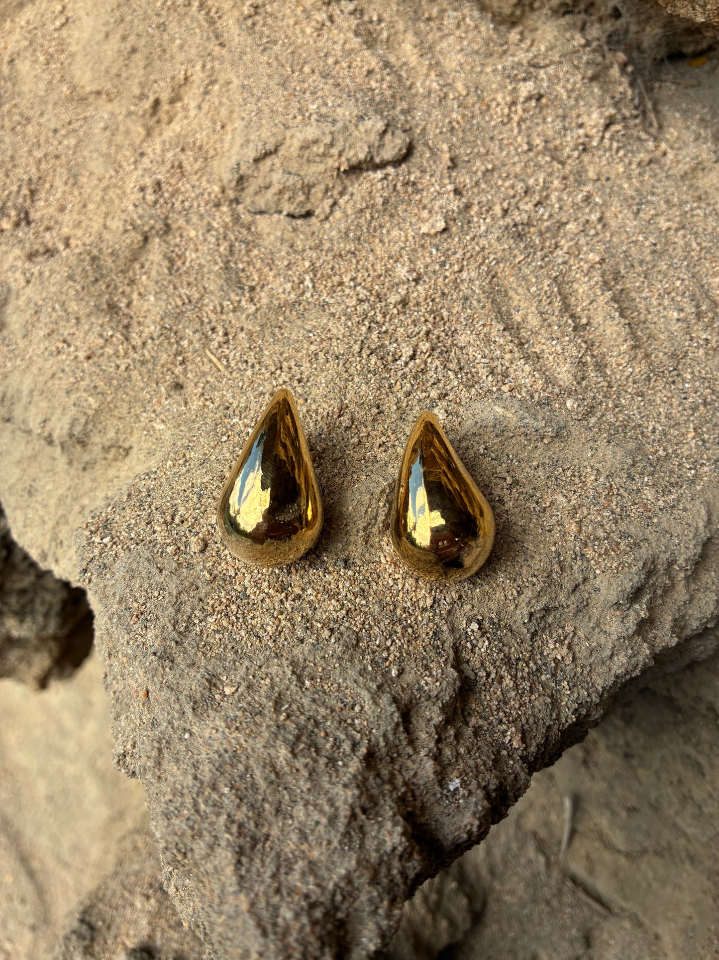 Aretes Gota Dorada